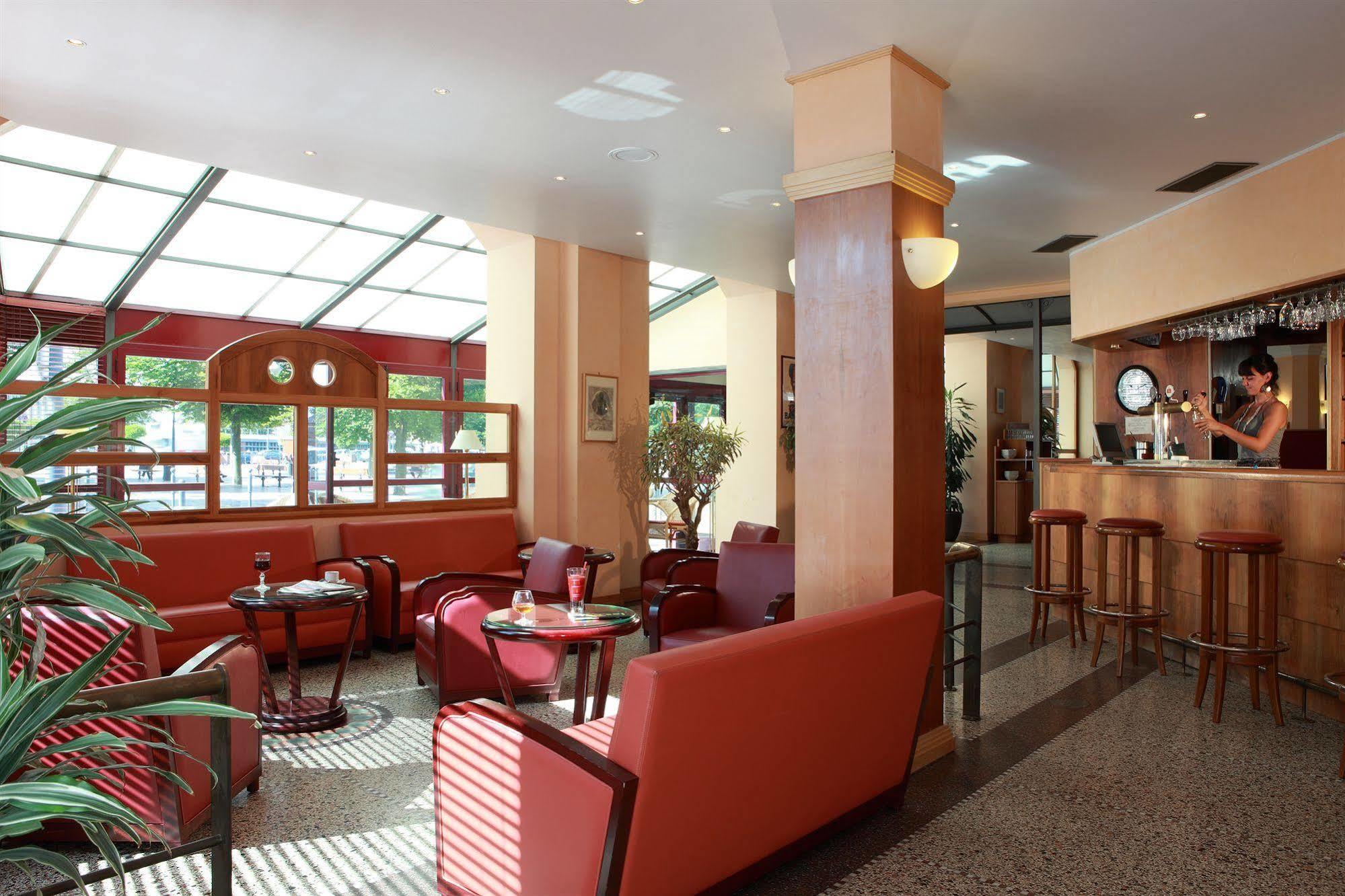 Hotel Moderne Arras Exterior photo